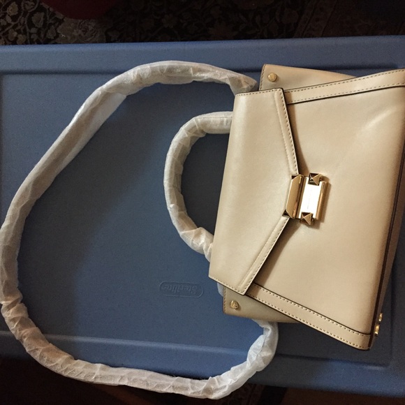 Michael Kors Whitney purse -  Brand NEW With Tags! - Picture 7 of 8